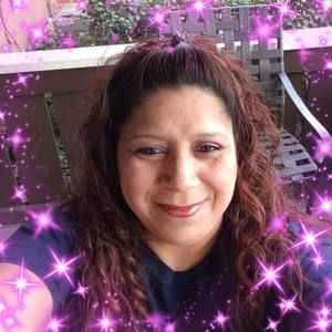 Meet your Posher, Adelita